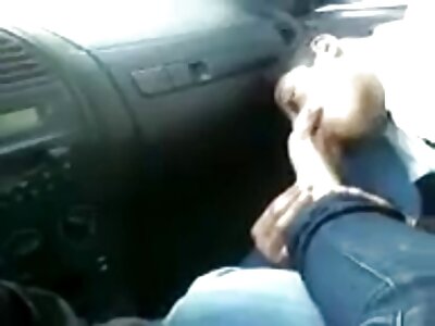 في غرفة النوم xnxx تركي مترجم عربي مع خلفية الوردي, زوجها يضاجع زوجته في الحمار