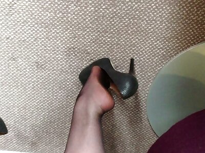 الجنس على شاطئ جميل مع حبيب سكس عذراء مترجم عربي جميل