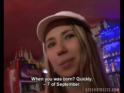 بضع دقائق من الرضا عن كس عربي مترجم النفس