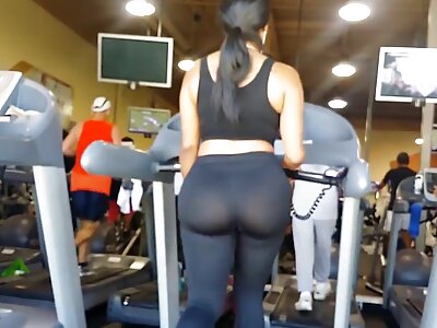 قررت سكس مترجم احترافي إرضاء صديقتي مع الثلاثي