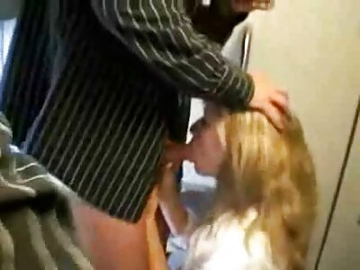 براقة سمراء يحب سكس عربي مترجم على تويتر الرقص القذر على الأريكة