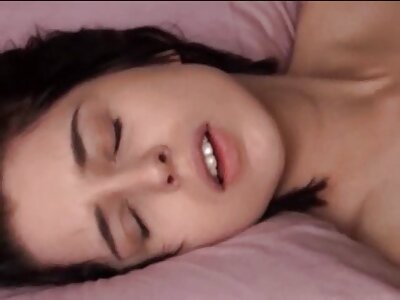 انزلق السراويل سكس تركي مدبلج بالعربية أثناء الطهي