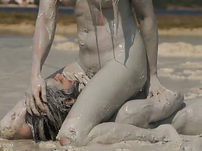 انظر إلى الفتيات! افلام سكس مدبلج عربي